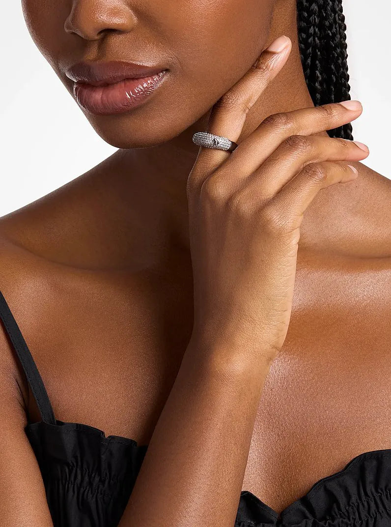 SILVER GLITZ